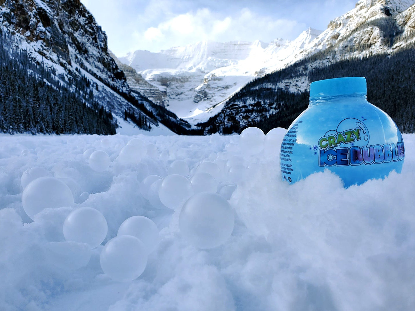 crazy ice bubbles in the frozen mountains